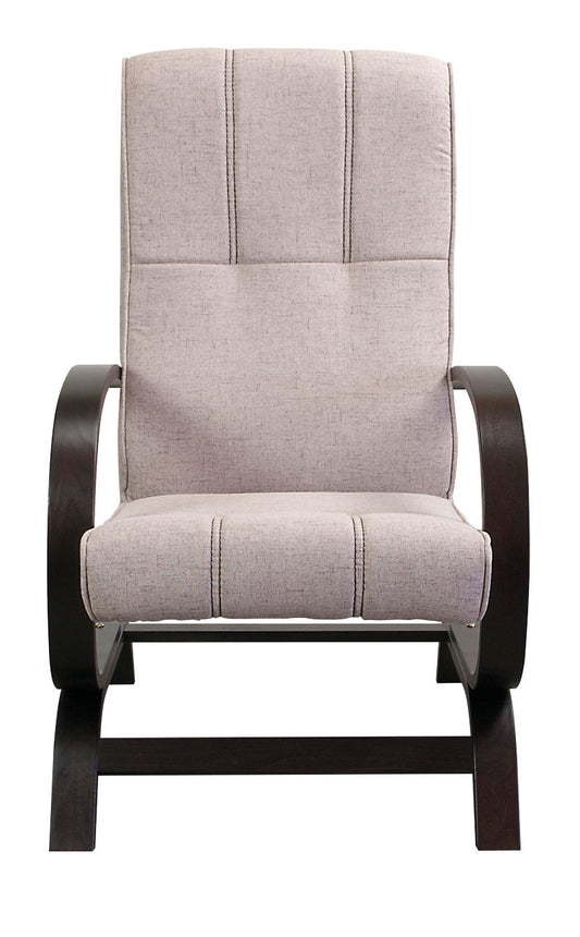 Nowoczesny fotel z drewnianymi podłokietnikami ORIGI beż od przodu