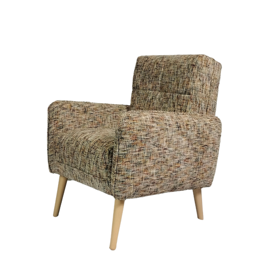 Designerski fotel FIKA skandynawskim wydaniu od prawej