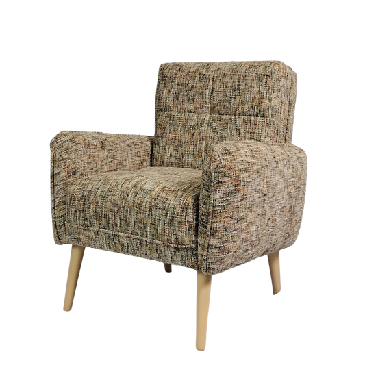 Designerski fotel FIKA skandynawskim wydaniu od boku